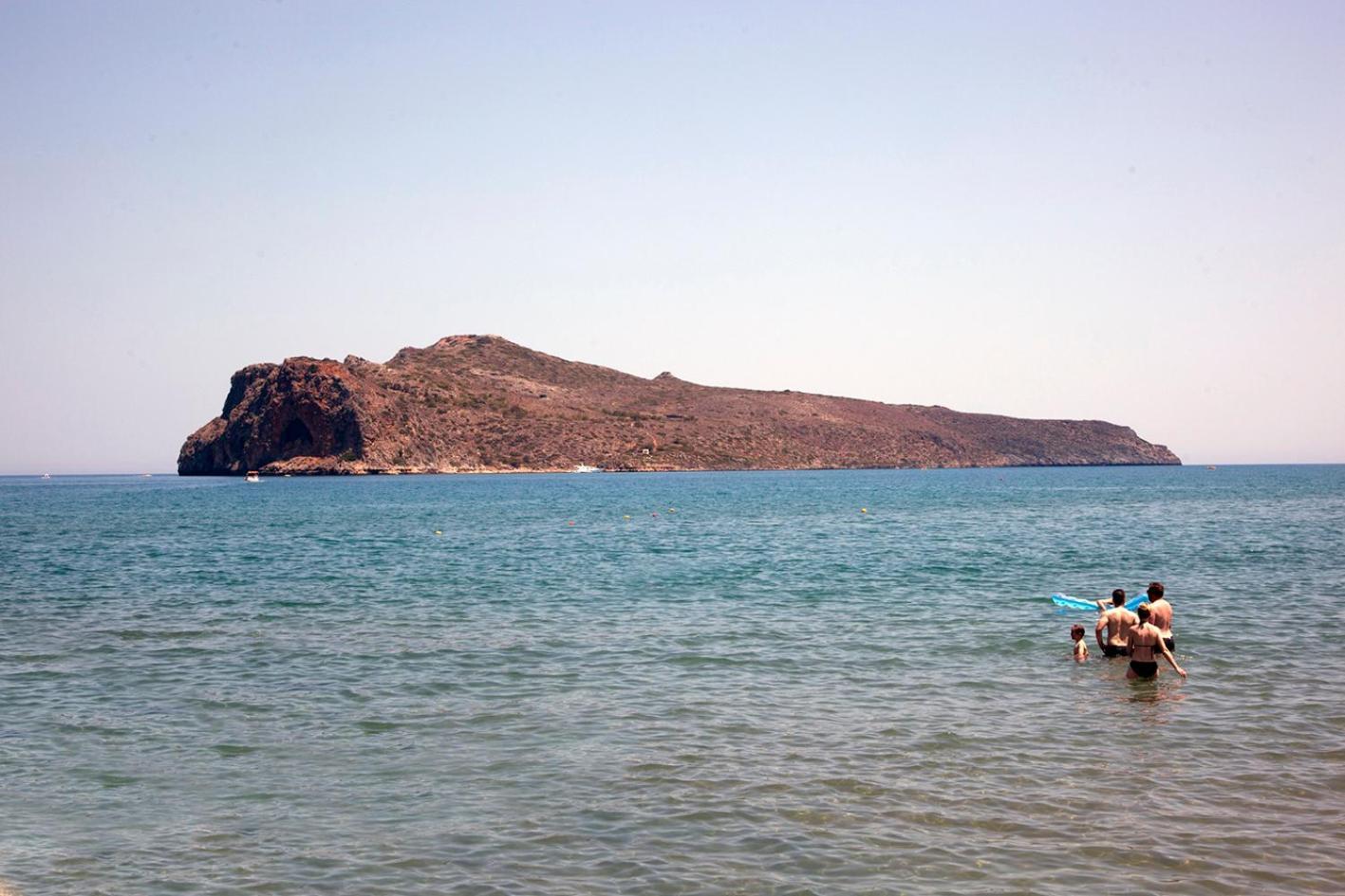 Litinakis Studios Sea View & Litinakis Studios Garden View 700 Meters Away Agia Marina المظهر الخارجي الصورة
