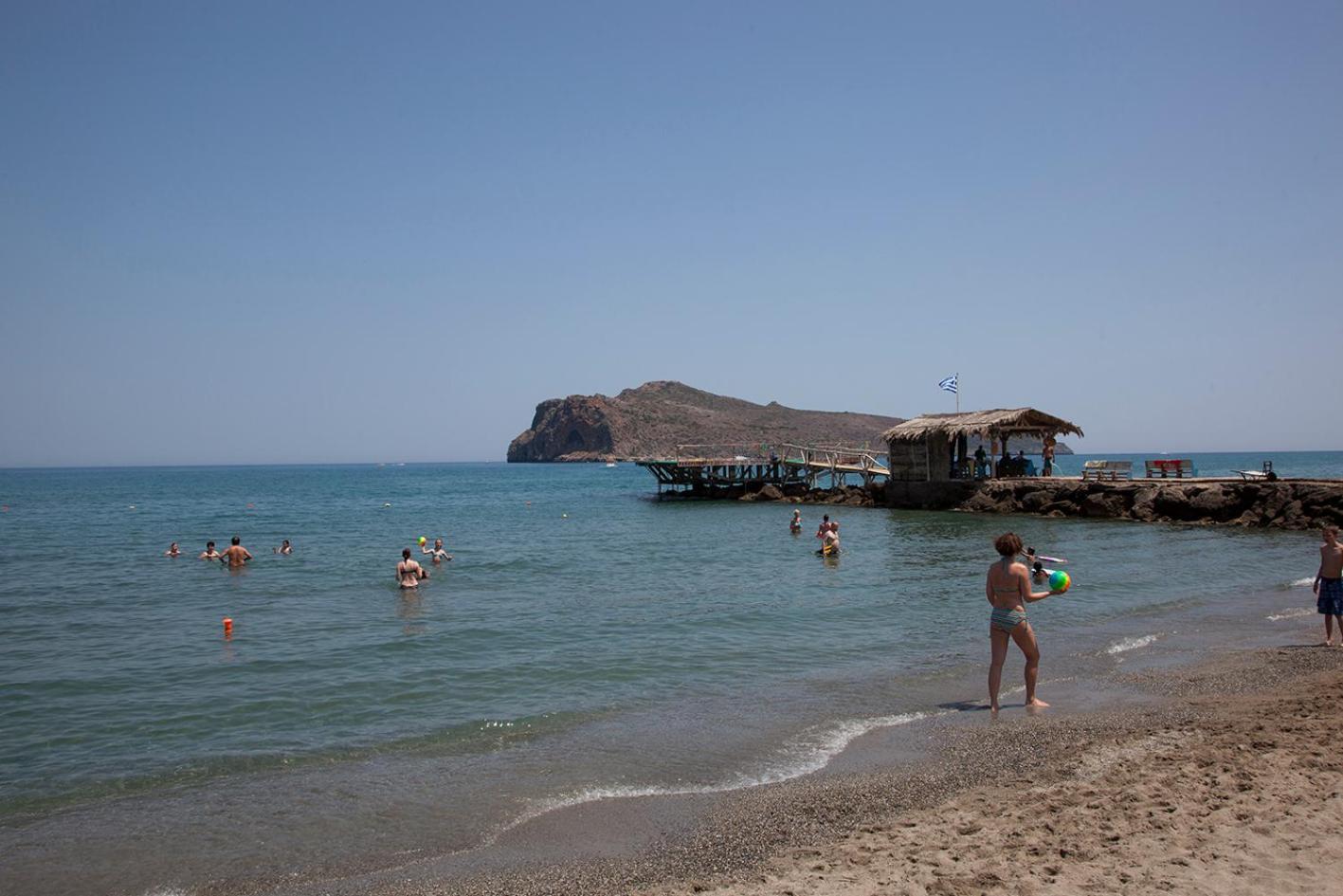 Litinakis Studios Sea View & Litinakis Studios Garden View 700 Meters Away Agia Marina المظهر الخارجي الصورة