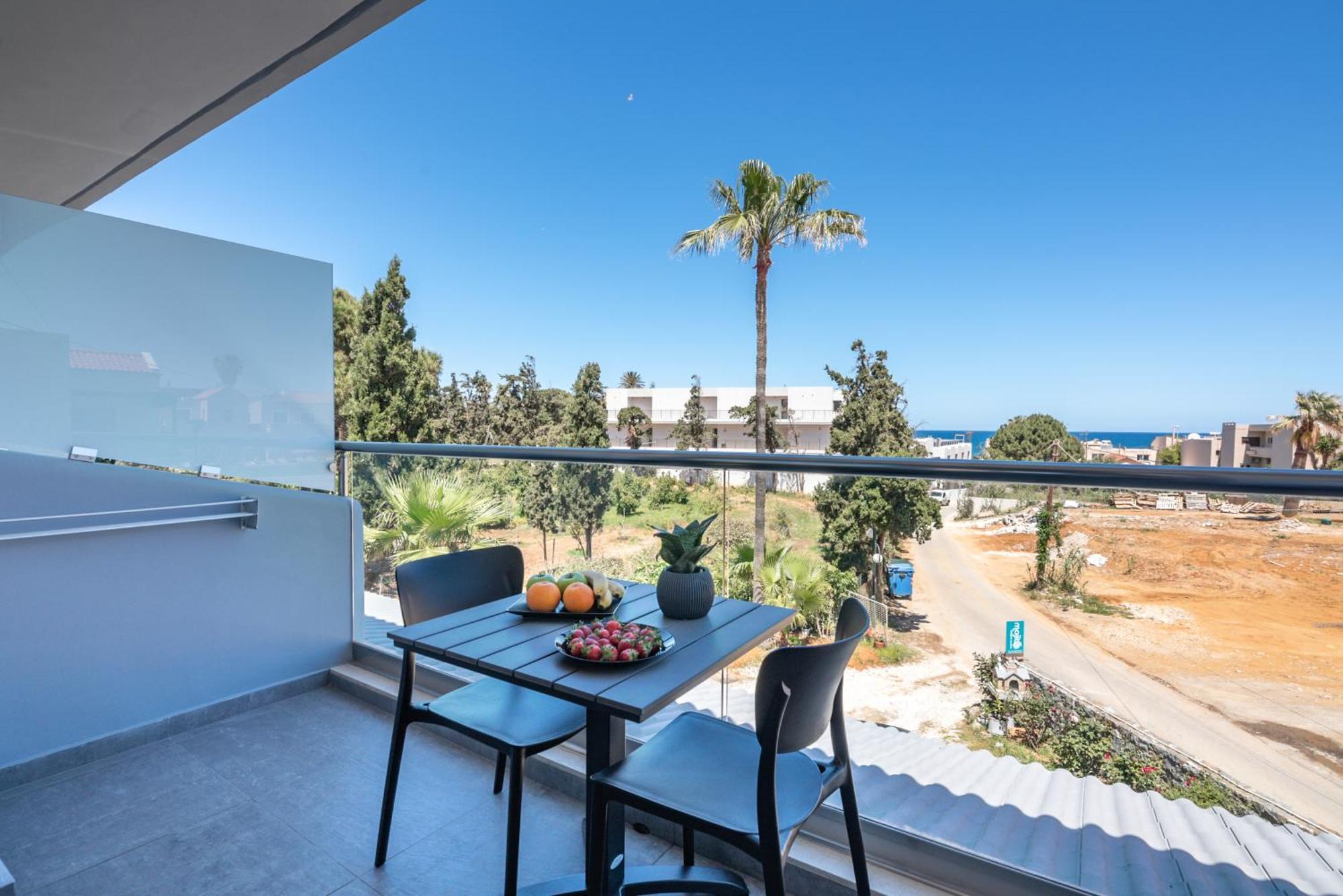 Litinakis Studios Sea View & Litinakis Studios Garden View 700 Meters Away Agia Marina المظهر الخارجي الصورة