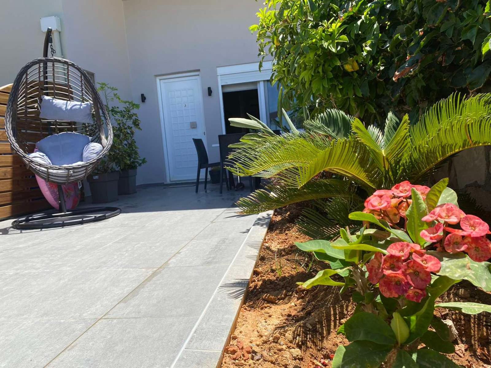 Litinakis Studios Sea View & Litinakis Studios Garden View 700 Meters Away Agia Marina المظهر الخارجي الصورة