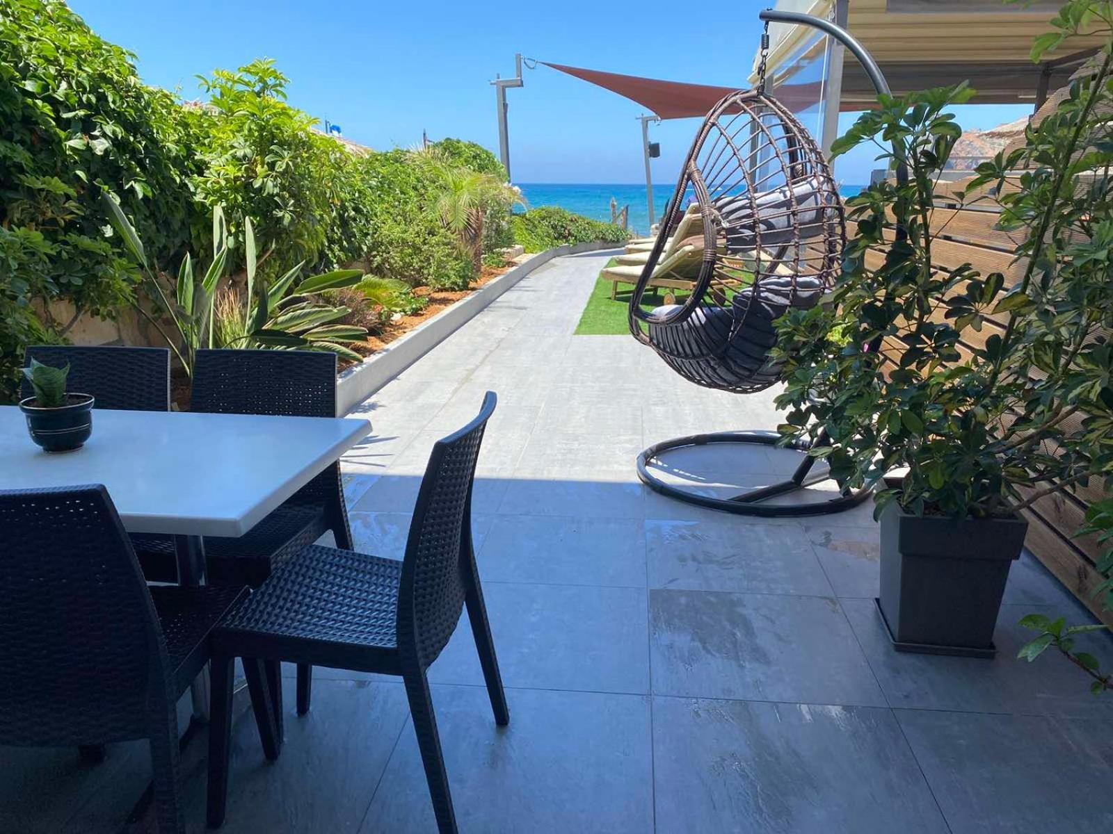 Litinakis Studios Sea View & Litinakis Studios Garden View 700 Meters Away Agia Marina المظهر الخارجي الصورة